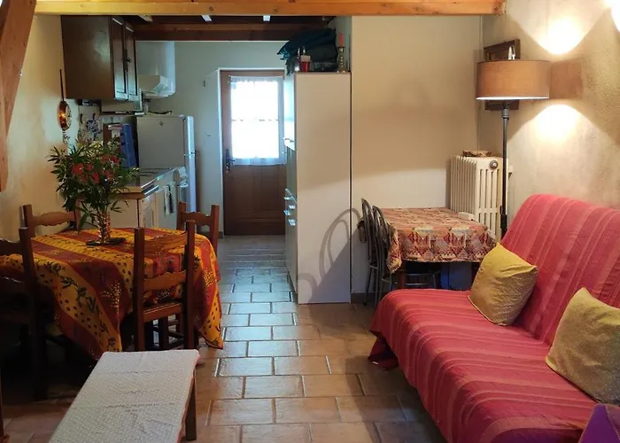 Le Val Léron Bed and breakfast Valaurie