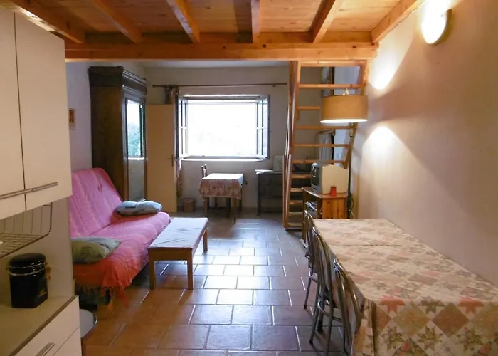 Le Val Léron Valaurie