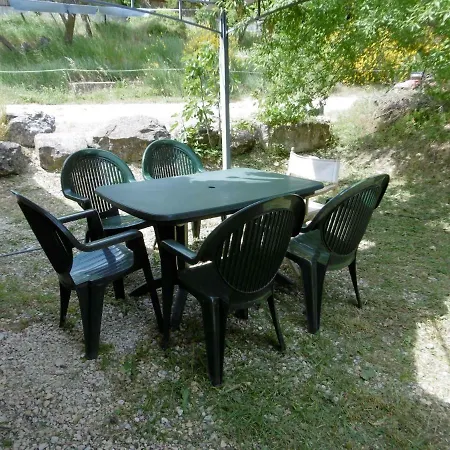 Le Val Leron Bed and Breakfast 3*