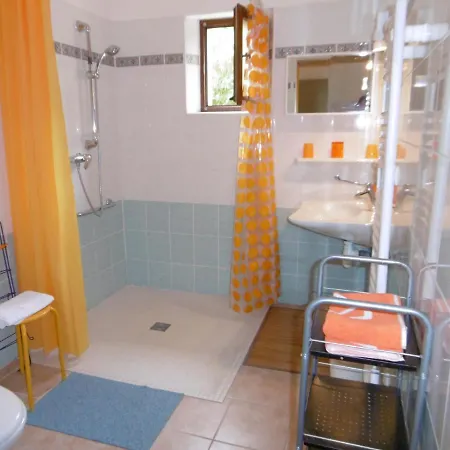 Bed and Breakfast Le Val Leron
